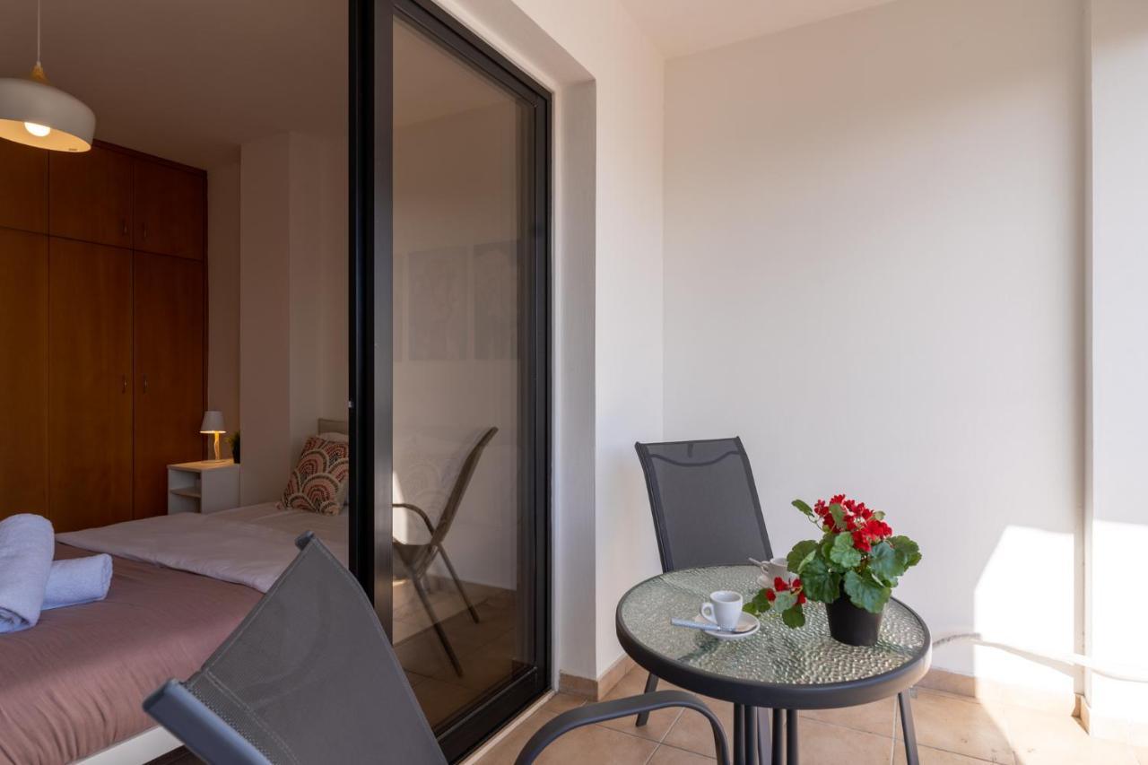 Polyn 1- Bedroom Apartment In Larnaca Ngoại thất bức ảnh