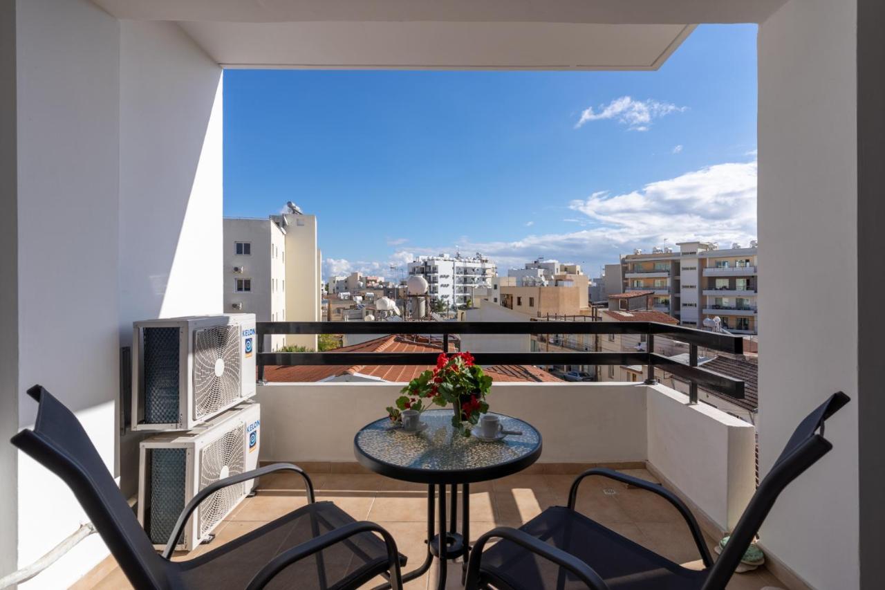 Polyn 1- Bedroom Apartment In Larnaca Ngoại thất bức ảnh
